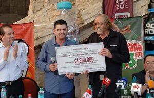 Gobierno de Sinaloa entrega apoyo de 1 millón 200 mil pesos al Maratón Internacional de Culiacán